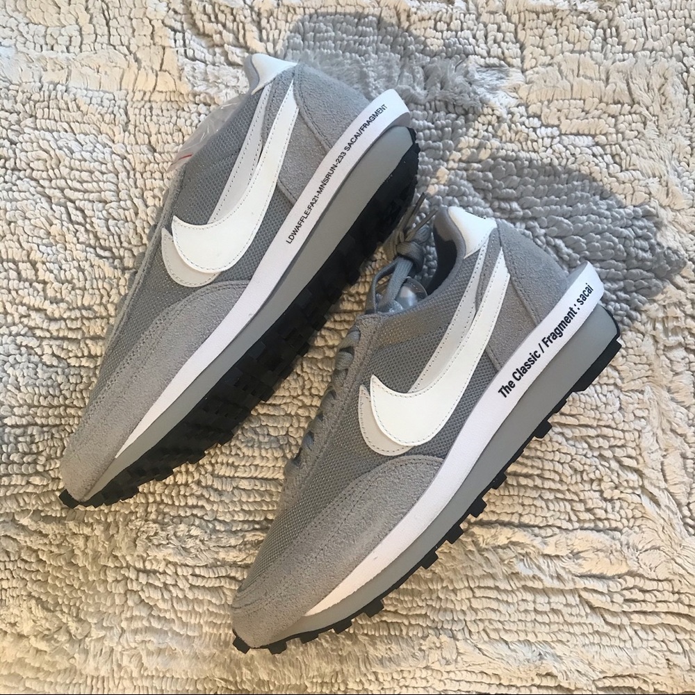 🎉Nike x Sacai x Fragment LDWaffle Sneaker Ltd Ed. Grey/White Men 9/Women 10.5 - Picture 5 of 16